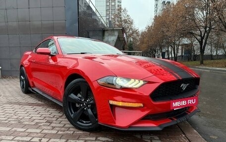 Ford Mustang VI рестайлинг, 2018 год, 2 600 000 рублей, 5 фотография
