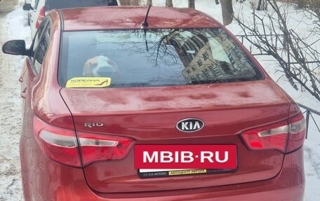 KIA Rio III рестайлинг, 2013 год, 800 000 рублей, 2 фотография