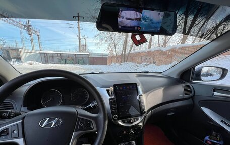 Hyundai Solaris II рестайлинг, 2015 год, 1 050 000 рублей, 8 фотография