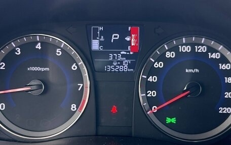 Hyundai Solaris II рестайлинг, 2015 год, 1 050 000 рублей, 7 фотография