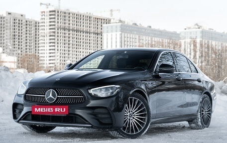 Mercedes-Benz E-Класс, 2020 год, 3 990 000 рублей, 3 фотография