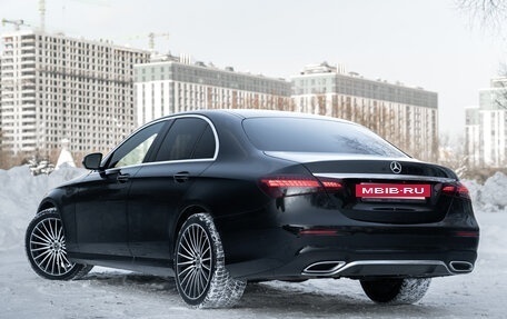 Mercedes-Benz E-Класс, 2020 год, 3 990 000 рублей, 10 фотография