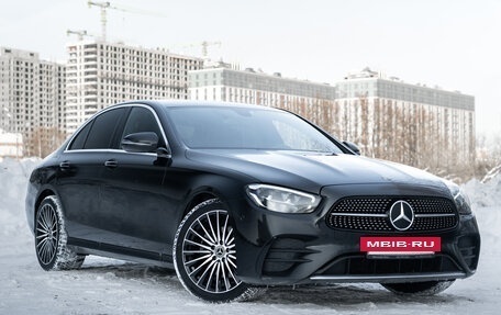 Mercedes-Benz E-Класс, 2020 год, 3 990 000 рублей, 4 фотография