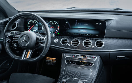 Mercedes-Benz E-Класс, 2020 год, 3 990 000 рублей, 17 фотография
