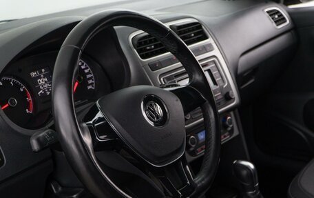 Volkswagen Polo VI (EU Market), 2018 год, 1 248 077 рублей, 12 фотография