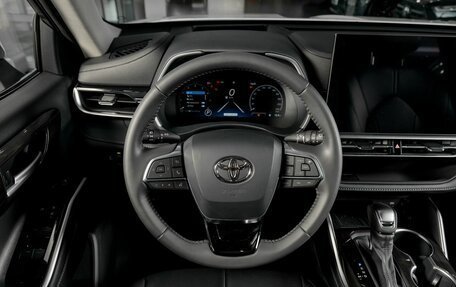 Toyota Highlander, 2025 год, 5 890 000 рублей, 8 фотография