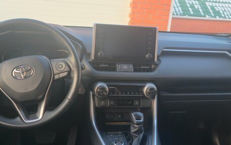 Toyota RAV4, 2021 год, 3 850 000 рублей, 12 фотография