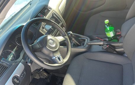 Volkswagen Jetta VI, 2011 год, 980 000 рублей, 8 фотография