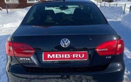 Volkswagen Jetta VI, 2011 год, 980 000 рублей, 5 фотография