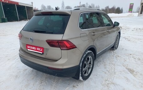 Volkswagen Tiguan II, 2019 год, 2 099 000 рублей, 3 фотография