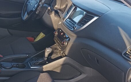 Hyundai Tucson III, 2018 год, 2 400 000 рублей, 19 фотография