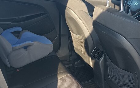 Hyundai Tucson III, 2018 год, 2 400 000 рублей, 21 фотография