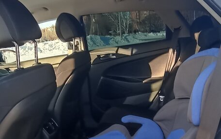 Hyundai Tucson III, 2018 год, 2 400 000 рублей, 26 фотография