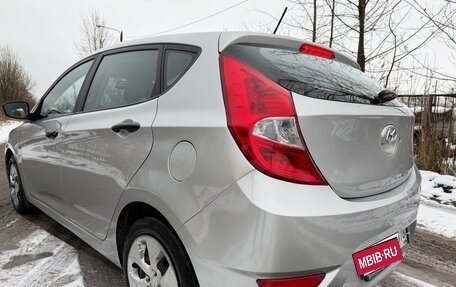 Hyundai Solaris II рестайлинг, 2011 год, 485 000 рублей, 7 фотография