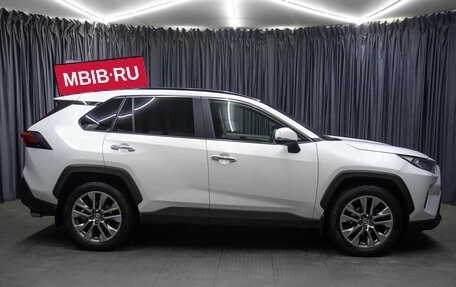 Toyota RAV4, 2019 год, 2 998 000 рублей, 4 фотография