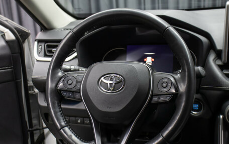 Toyota RAV4, 2019 год, 2 998 000 рублей, 16 фотография