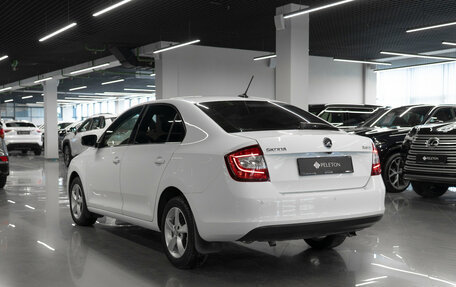 Skoda Rapid I, 2018 год, 1 370 000 рублей, 4 фотография