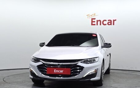 Chevrolet Malibu IX, 2022 год, 1 500 000 рублей, 5 фотография