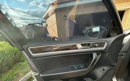 Volkswagen Touareg III, 2012 год, 1 850 000 рублей, 10 фотография