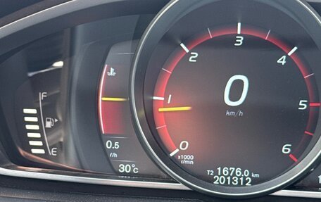 Volvo V40 Cross Country I, 2014 год, 1 600 000 рублей, 2 фотография