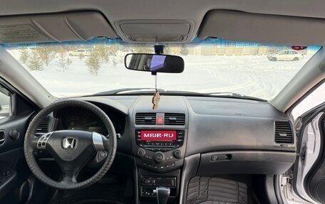 Honda Accord VII рестайлинг, 2003 год, 799 999 рублей, 24 фотография