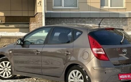 Hyundai i30 I, 2011 год, 715 000 рублей, 2 фотография