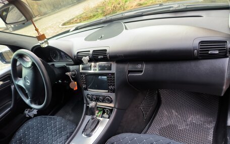 Mercedes-Benz C-Класс, 2005 год, 670 000 рублей, 7 фотография