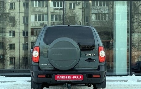 Chevrolet Niva I рестайлинг, 2018 год, 774 000 рублей, 6 фотография