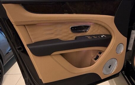 Bentley Bentayga I, 2025 год, 40 020 000 рублей, 3 фотография