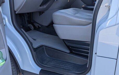 Volkswagen Transporter T5 рестайлинг, 2009 год, 1 200 000 рублей, 11 фотография