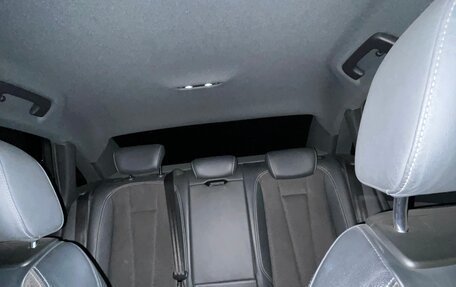 Audi A4, 2019 год, 1 990 000 рублей, 28 фотография