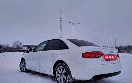 Audi A4, 2010 год, 900 000 рублей, 2 фотография