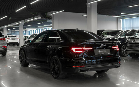 Audi A4, 2019 год, 2 860 000 рублей, 4 фотография