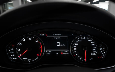 Audi A4, 2019 год, 2 860 000 рублей, 11 фотография