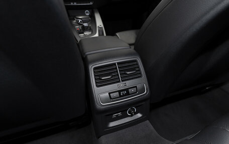 Audi A4, 2019 год, 2 860 000 рублей, 13 фотография