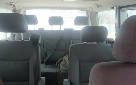 Volkswagen Multivan T5, 2003 год, 800 000 рублей, 7 фотография