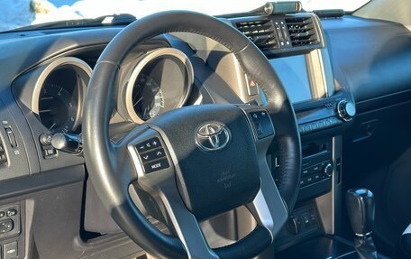 Toyota Land Cruiser Prado 150 рестайлинг 2, 2010 год, 2 380 000 рублей, 15 фотография