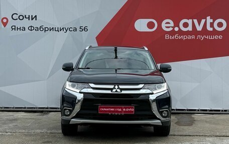 Mitsubishi Outlander III рестайлинг 3, 2017 год, 2 250 000 рублей, 2 фотография