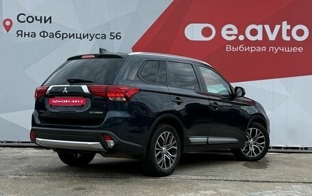 Mitsubishi Outlander III рестайлинг 3, 2017 год, 2 250 000 рублей, 4 фотография