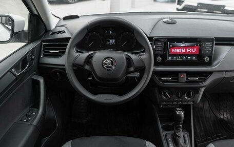 Skoda Rapid II, 2021 год, 1 350 000 рублей, 11 фотография