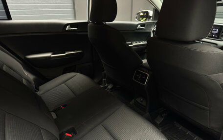 KIA Sportage IV рестайлинг, 2022 год, 2 800 000 рублей, 20 фотография