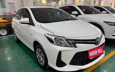 Toyota Vios III, 2022 год, 1 150 000 рублей, 3 фотография