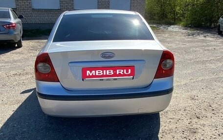 Ford Focus II рестайлинг, 2006 год, 685 000 рублей, 2 фотография