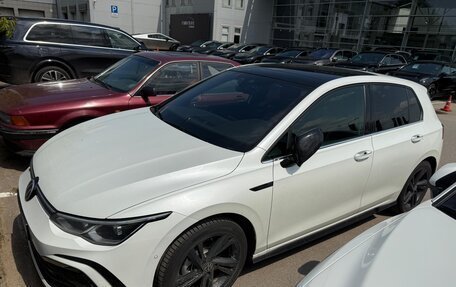 Volkswagen Golf VIII, 2021 год, 2 990 000 рублей, 1 фотография