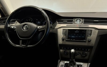 Volkswagen Passat B8 рестайлинг, 2016 год, 1 470 000 рублей, 10 фотография