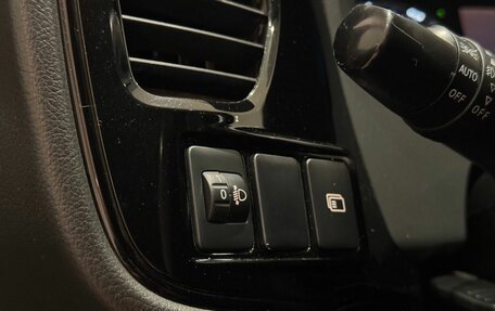 Mitsubishi Outlander III рестайлинг 3, 2019 год, 2 120 000 рублей, 23 фотография