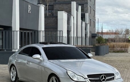 Mercedes-Benz CLS, 2004 год, 940 000 рублей, 3 фотография