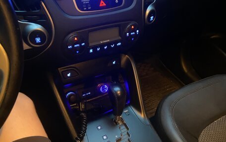 Hyundai ix35 I рестайлинг, 2012 год, 1 150 000 рублей, 8 фотография