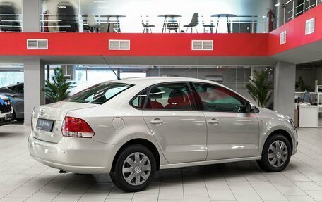 Volkswagen Polo VI (EU Market), 2010 год, 645 000 рублей, 2 фотография