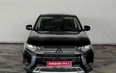 Mitsubishi Outlander III рестайлинг 3, 2021 год, 2 535 000 рублей, 2 фотография